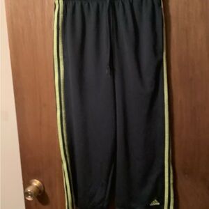 Adidas 3 stripe capris small